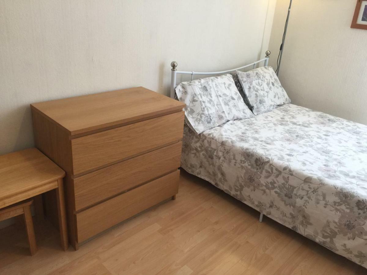 Two Bedroom In Royal Greenwich Apartament